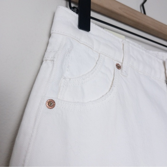 NWT Rollas Original High Rise Straight Jean 28 Layla White Distressed Knee Rip - Picture 8 of 12